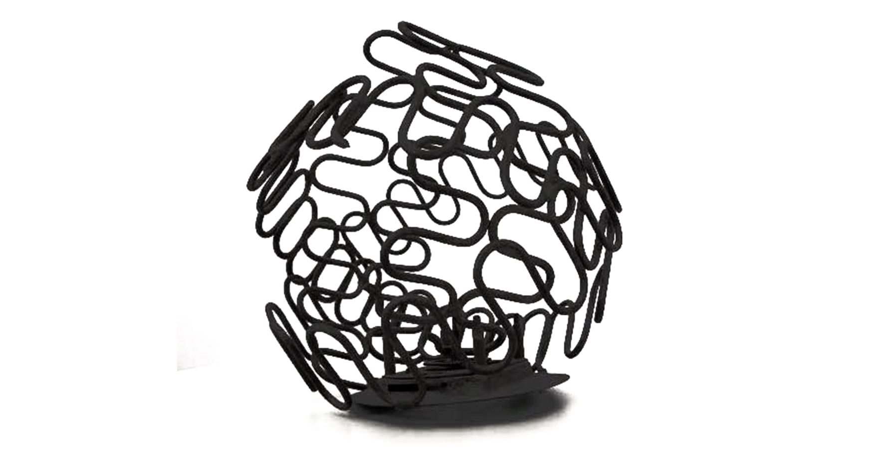 Judith Lauand Escultura em ferro 1965 20x20cm